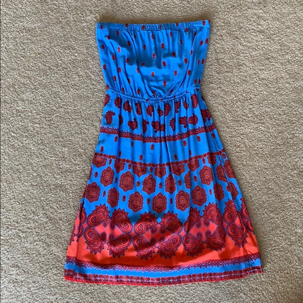 Strapless paisley style dress